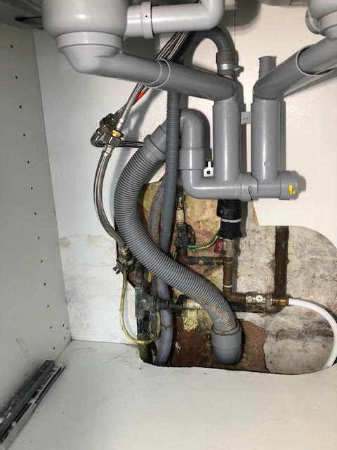 Leaking Sink Pipe Repair in Haggerston
